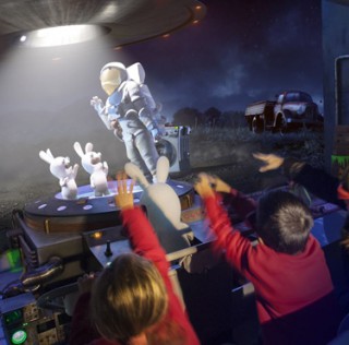Les Lapins Crétins s’invitent au Futuroscope